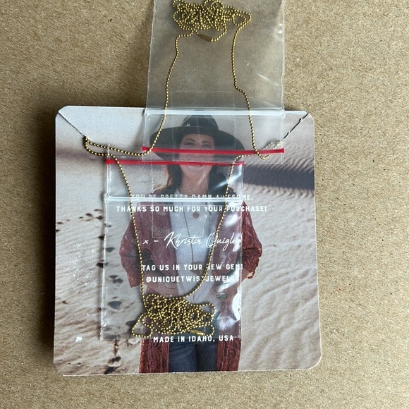 Thelma & Louise dual necklace set - Picture 4 of 6